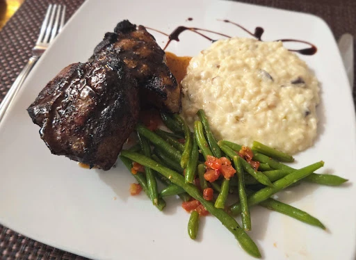 Zack's Bistro photo 10